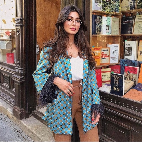 ✨M E E T , R A C H ✨💕 - Picture 2 of 11